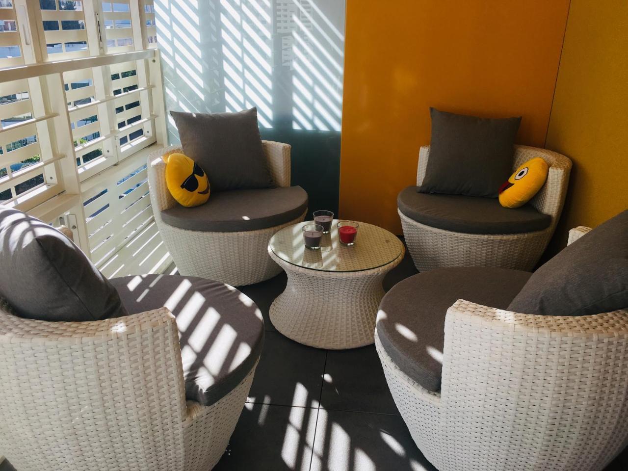 Vacances A Nice Terrasse Ensoleillee & Parking A La Gare Du Sud Exterior photo